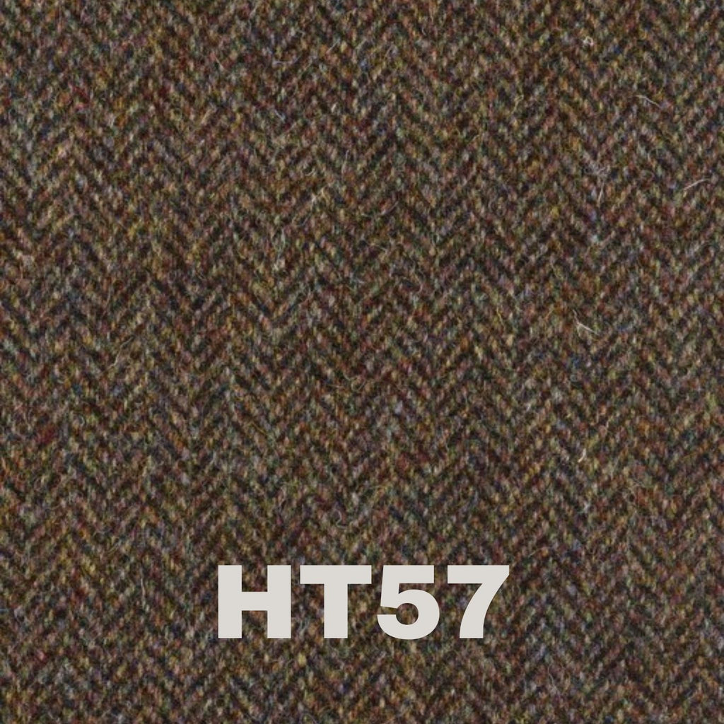 Chess set with 6oz Harris Tweed Hip flask set
